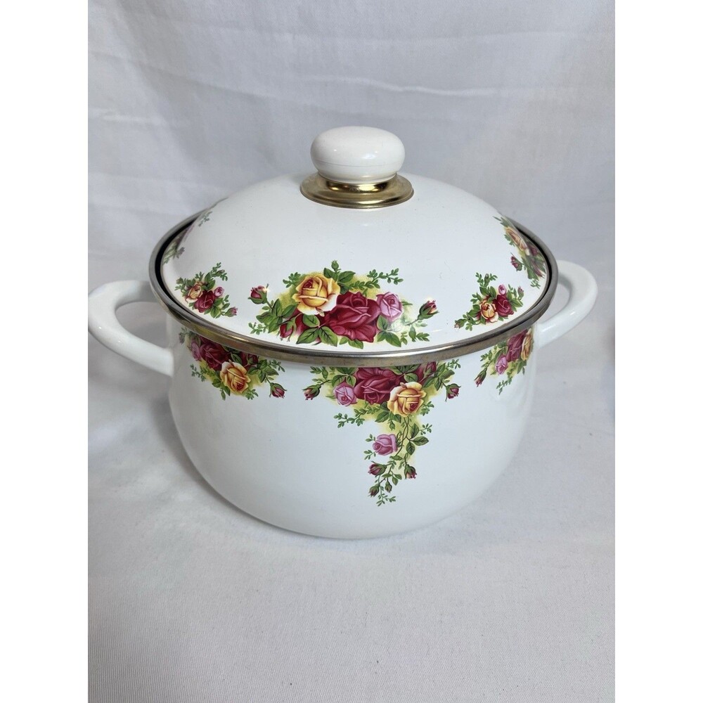 Royal Albert Old Country Roses 3 Qt Casserole Prinz Enamel Excellent Condition!